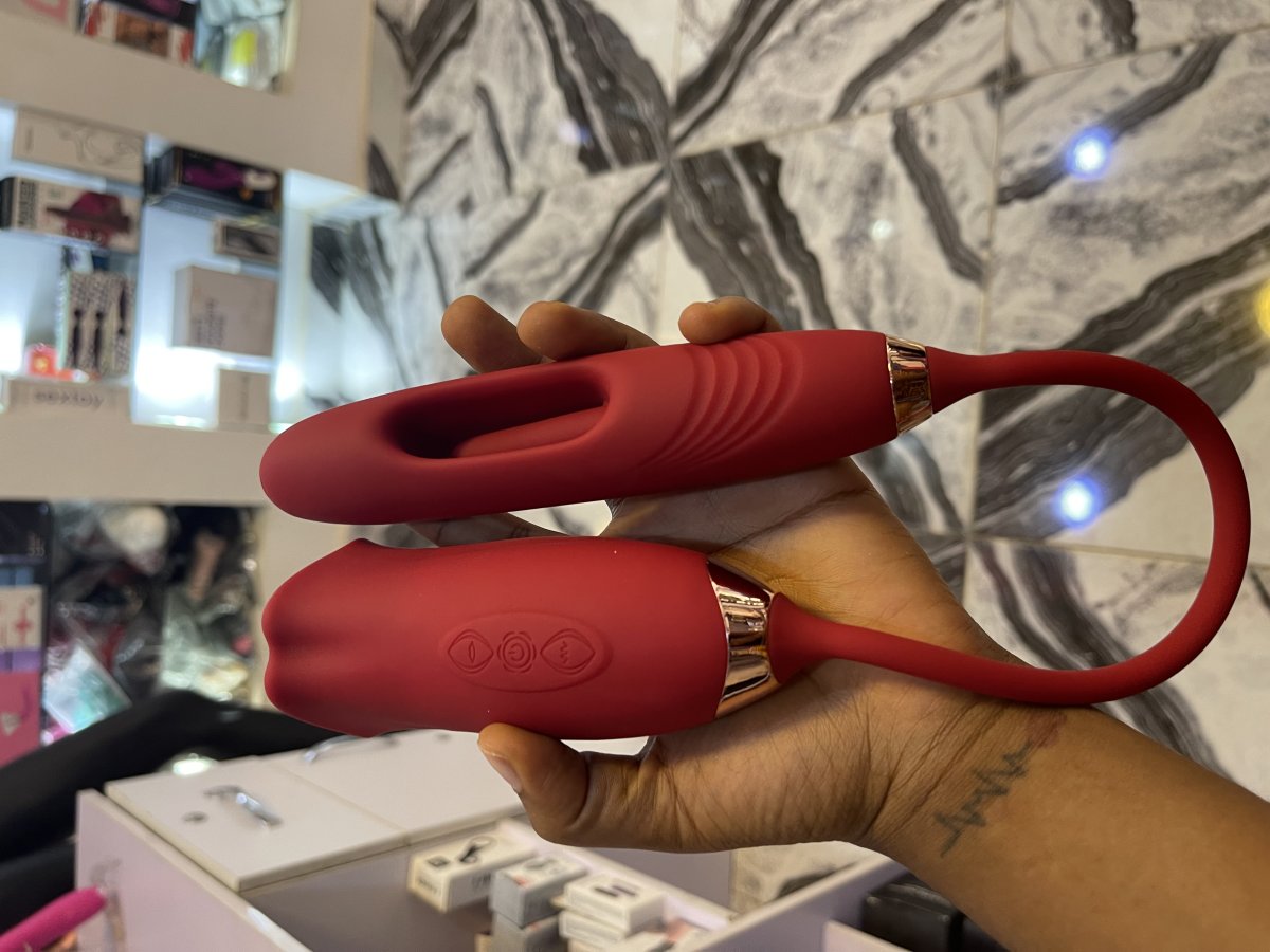 Tongue Flapping, Vibrating, Licking, Sucking, Biting and Mouth Grasping Vibrator